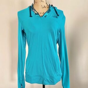 •The North Face• glacial quarter zip hoodie